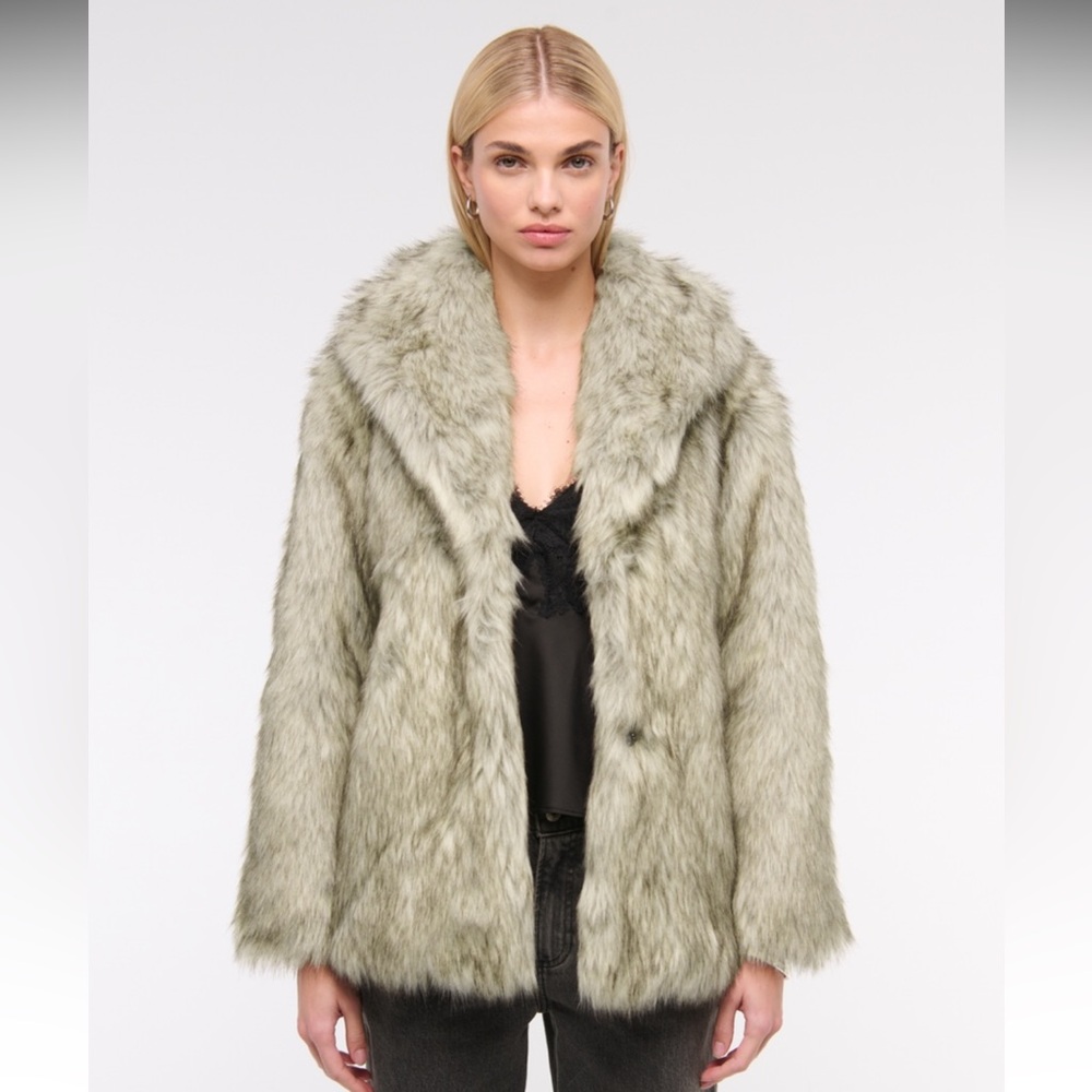 Abercrombie and Fitch AF Shawl Collar Faux Fur Coat Jacket Gray NWT Medium